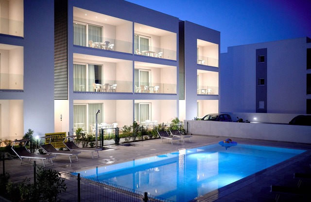 NEW in Jesolo with swimming pool, near the sea. Apartment 2