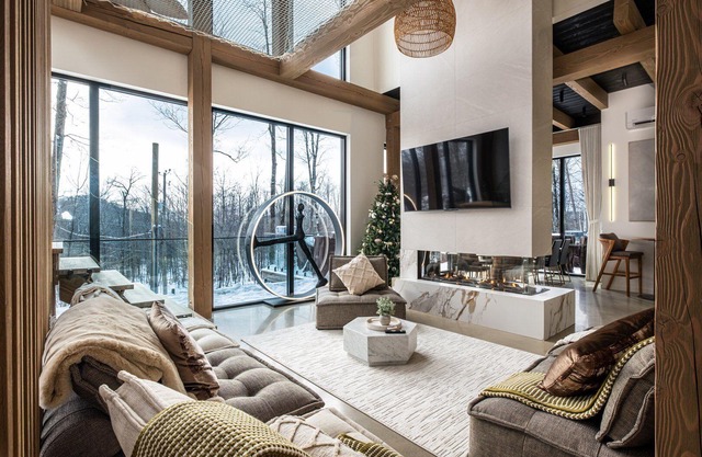 NEW! Lagom Evergreen | 7 Bedrooms | Indoor Pool | Tremblant Living