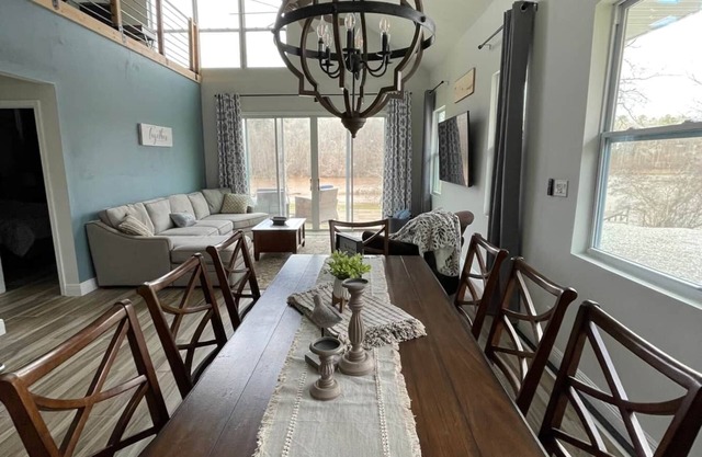 New! Lake House Retreat with Private Dock, Kayaks & Firepit