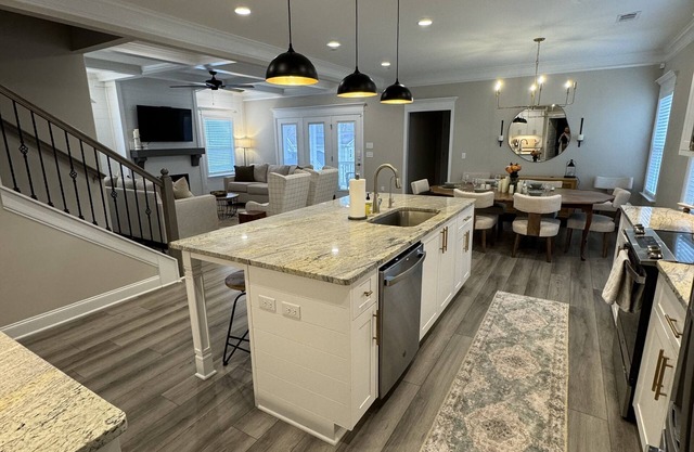 NEW! Lake Oconee Masters Getaway with golfing amenities!