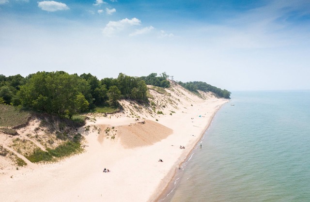 New Listing, Close to Beach, Pet Friendly, Huge Private Yard