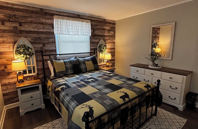 NEW LISTING in the White Mountains-Beautifully Renovated Home in Center Conway