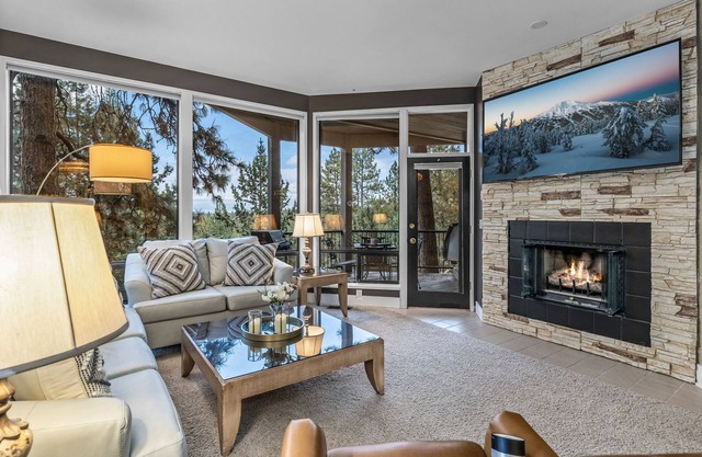 New Listing! Mt. Bachelor Village Condo ~ Private Hot Tub ~ Views ~ Fireplace