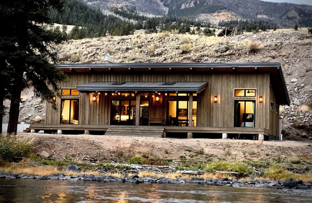 New Listing! Newly Constructed Luxury Riverfront Home on the Rio Grande River