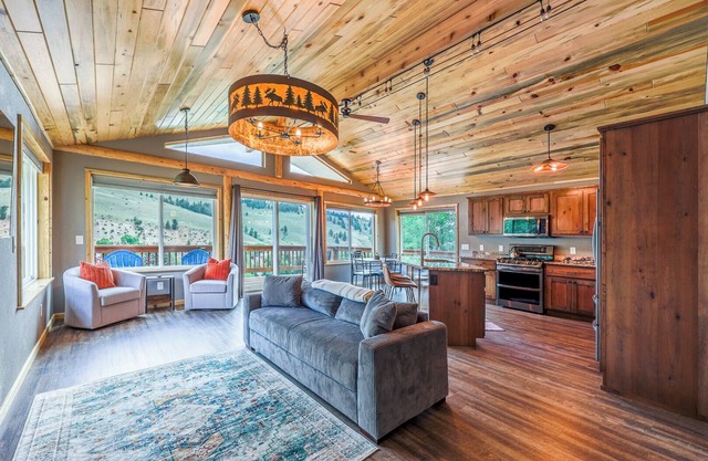 New Listing! Newly Remodeled, Stunning Views, Deck, Walk to Downtown Creede