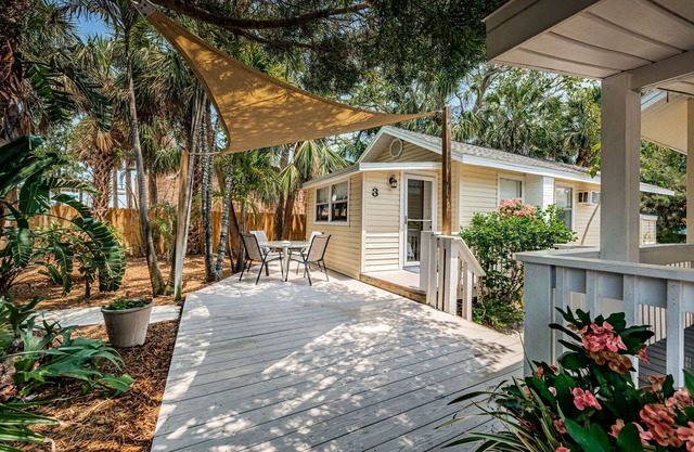New Listing Sunset Tropical Beach Bungallow