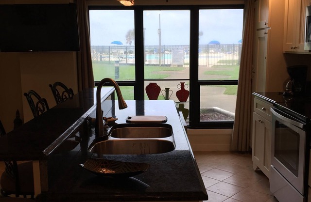New Luxurious, Oceanfront Condo - Handicap Friendly.