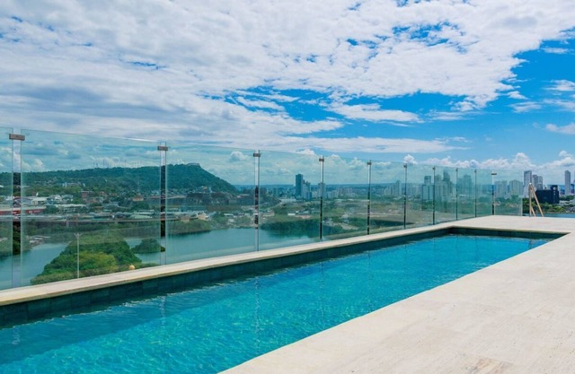 New Luxury Apartment In Cartagena