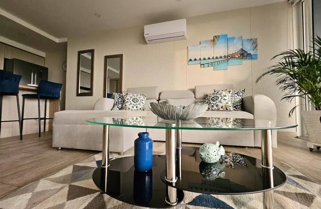New Luxury loft private Jacuzzi. sea view
