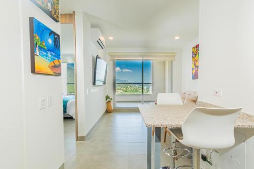 New luxury oceanfront apartment in the Colombian Caribbean, Floor 21 Santa Marta