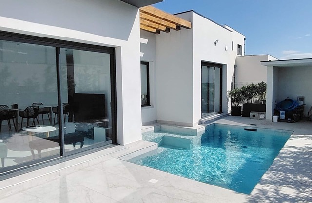 NEW LUXURY VILLA IN PERPIGNAN WITH PRIVATE POOL 20 MINUTES FROM THE BEACHES