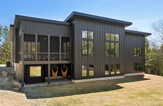 NEW Luxury York Cabin - Sauna, Game Room, Gym - Close to Ogunquit