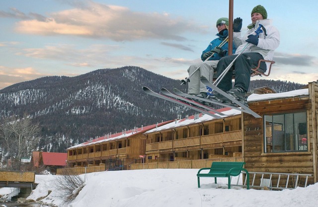 New Mexico, NM: 2 BR w/Fireplace & WiFi, Ski-In/Ski-Out Resort, Near Red River