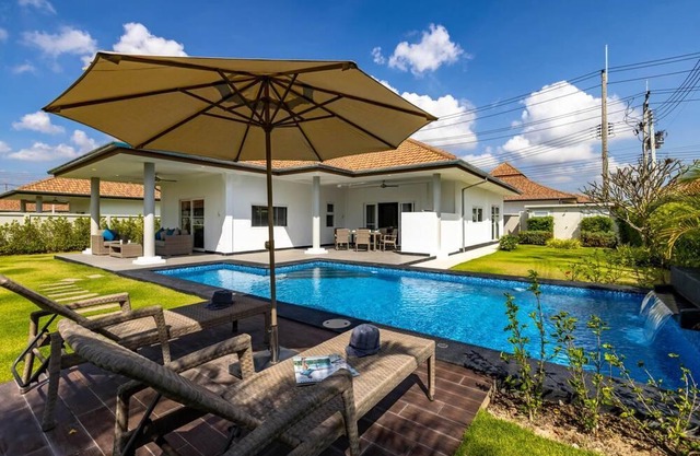 New Modern 3 Bedroom Pool Villa (MS24)
