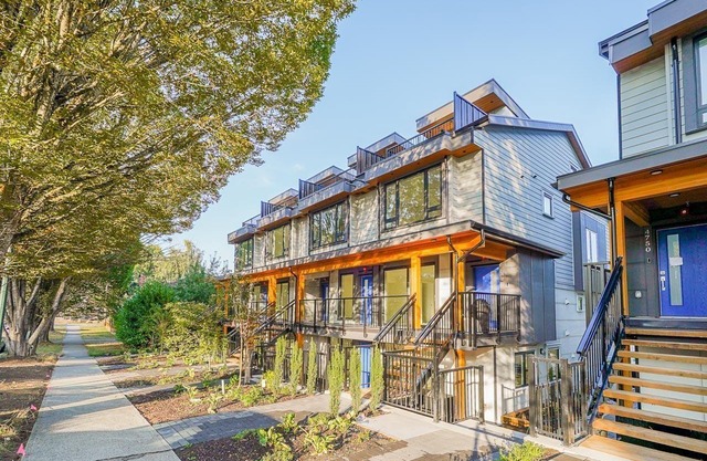 New modern and very clean studio close to all amenities