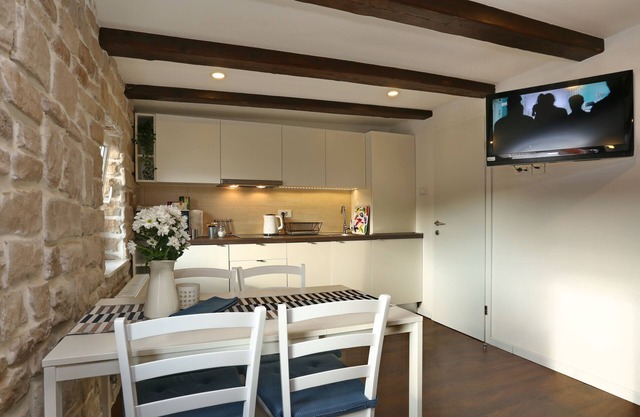 NEW MODERN APARTMENT “City Center”