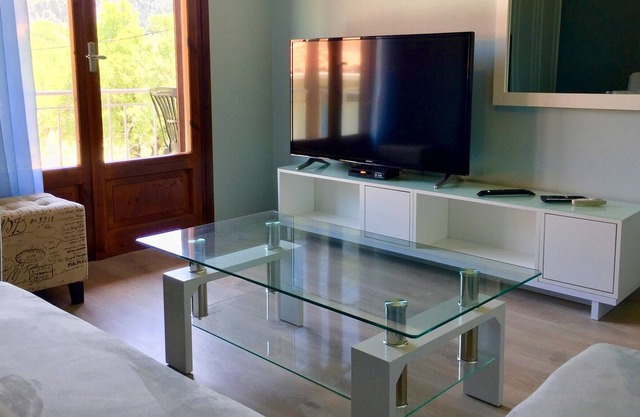 New modern apartments (Sea Breeze) for up to 4 persons