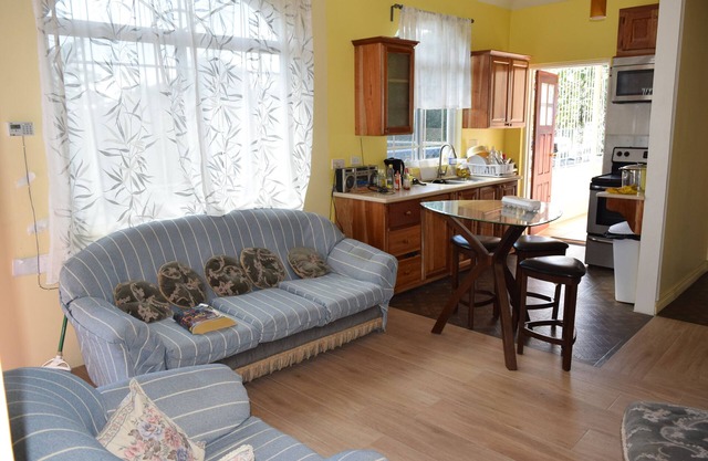 New Modern First Floor Flat , Large private balcony