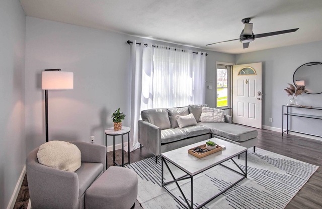 NEW! Modern Fort Wayne Home w/ Yard - 3 Mi to Dtwn