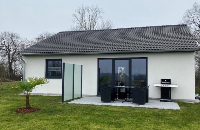 NEW! Modern vacation home Schwanbeck with whirlpool option