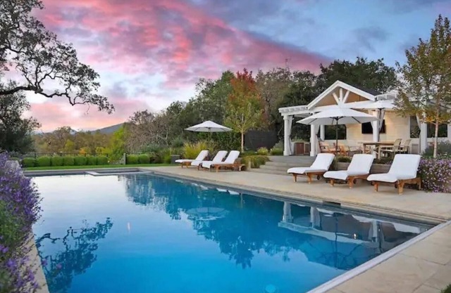 *NEW* Moon Mountain Family Retreat w/Pool and Views - Plus Wine Passport