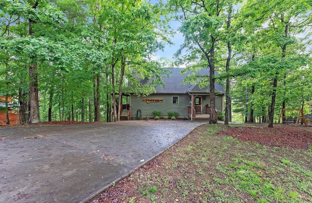 NEW! Mountain Getaway with Hot Tub & Game Room