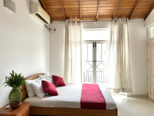 New Olive Villa