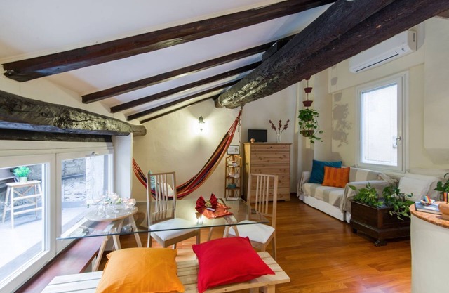 New one bedroom apartment near Piazza Santo Stefano