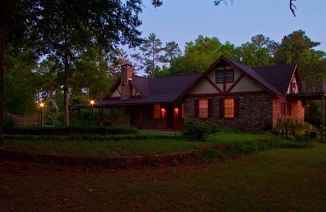 New Orleans northshore retreat. One hour from the city to tranquility.