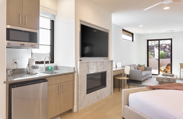 *New Owner Special* - Modern Luxury Casita