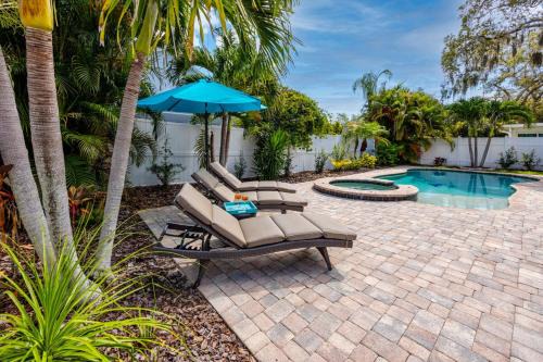 NEW! Palm Harbor Hideaway - Beautiful, Spacious 4BR Home with Amazing Pool