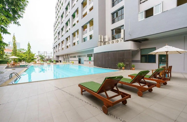 NEW/POOL/Hi-SWifi/DailyClean/SKYVIEW@MRT Sirikit/ETA