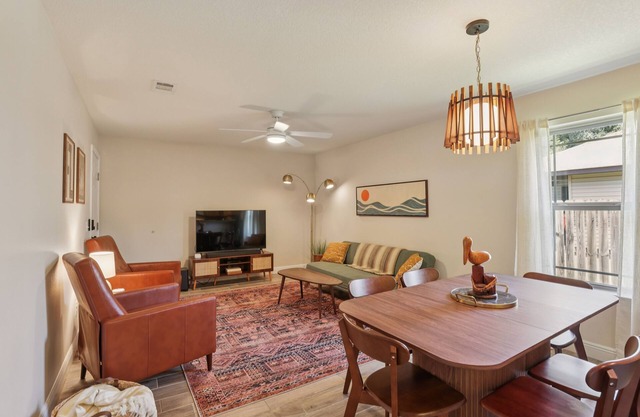 NEW! Relaxing Pace Bay House