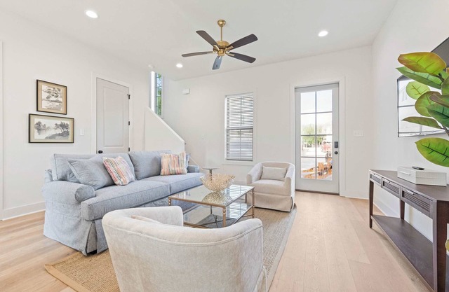 New River Oaks River Ranch King A+ Location