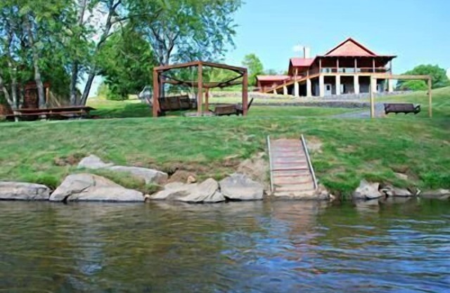 New River Retreat Lodge - West Jefferson, NC