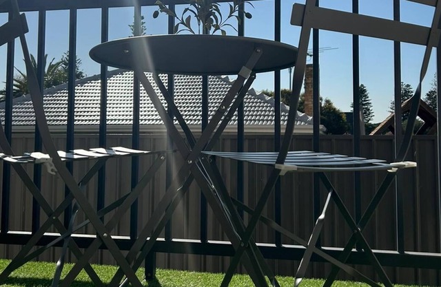 New seaside 3 bed in Henley beach !