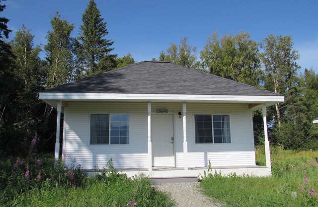 NEW Self contained- Beautiful Mt. View- Bungalow