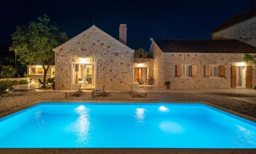NEW! Stone Villa Olim Civitas with 3 bedrooms, private pool, and sea views