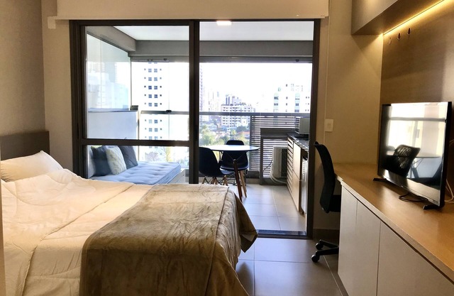 NEW STUDIO BROOKLIN WI-FI 250 MB, PROXIM. SUBWAY, SHOPPING CENTER, BERRINI, WITH GARAGE