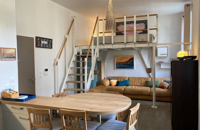 New studio with loft in Le Palais center, near beaches