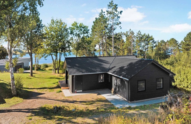 New summer house from 2021 with sea view