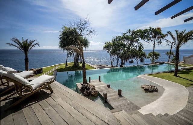 New Sunset Ultimate Oceanfront Villa - 5BD