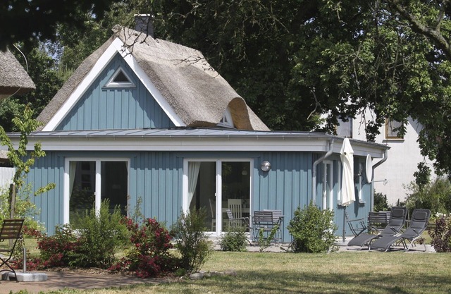- NEW- Thatched cottage* on the Darß not far from the beach. Sauna