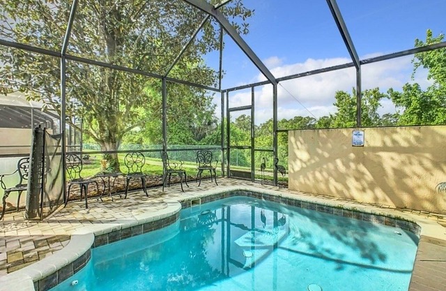 NEW! Themed 3-Bedroom Townhome w/Private Pool Near Disney - Windsor Palms