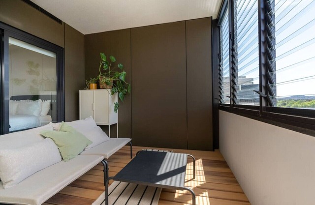 New to VRBO: Modern City Living - Apt in Vibrant Dickson