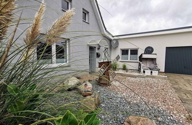 NEW vacation home near the North Sea with sauna near the North Sea up to 10p. with dog