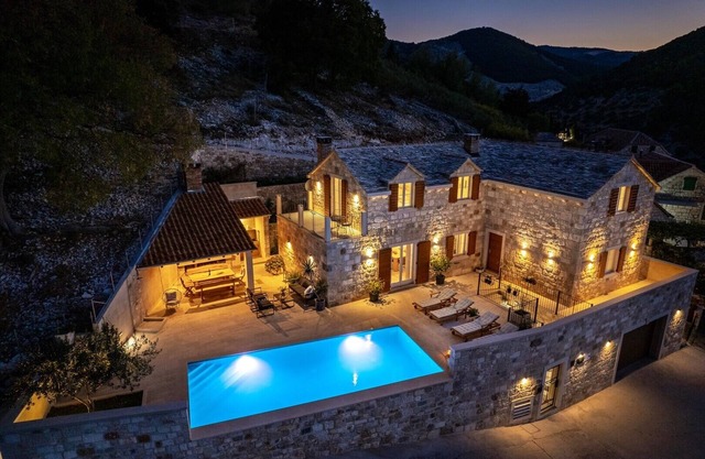 New Villa Ani! Traditional and luxurious 4-bedroom villa with heated pool and sea views.