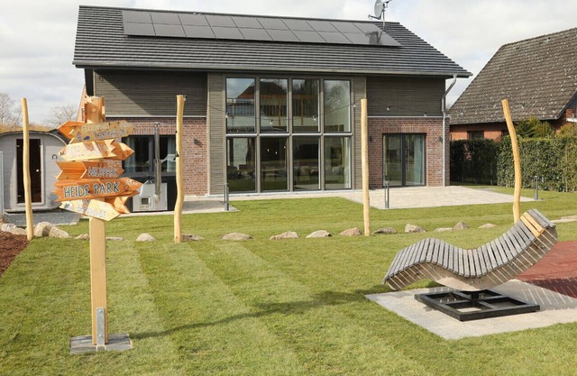 NEW! Villa Heidetraum, 20 guests, sauna, pool