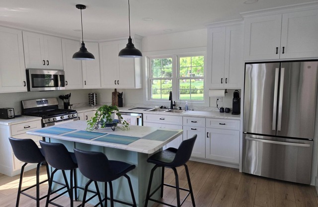 New Waterfront – Less than 10 Min to Hillsdale College