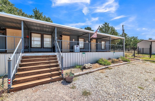 NEW! Waterfront Lodge by The Lodges at Fossil Creek
